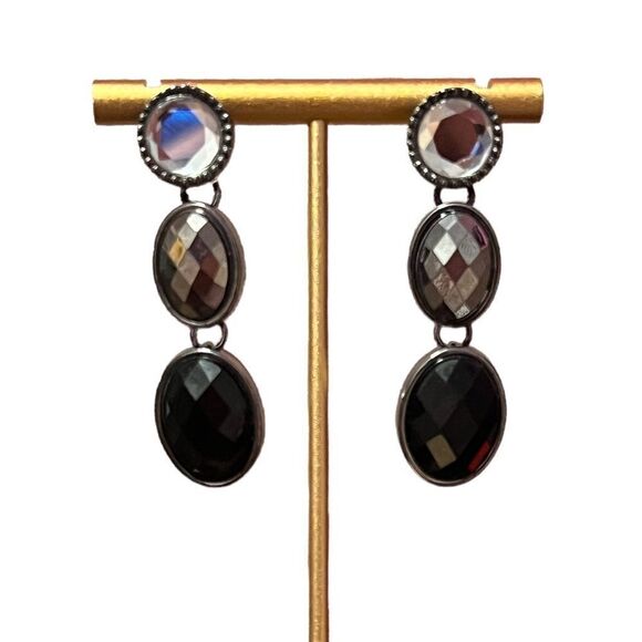 🤯5/$20🤯 Black And Metallic Gray And Rhinestone Drop Earring - Picture 1 of 4